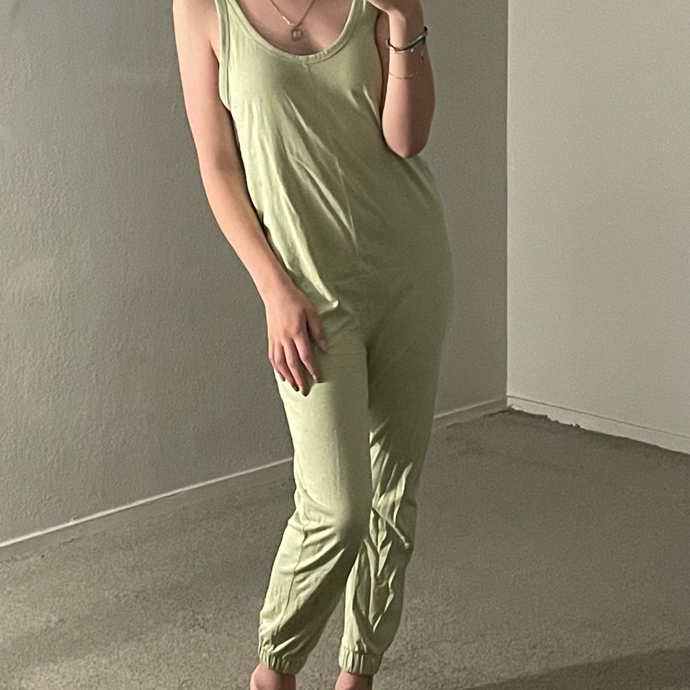 Brand Zara, color green and size M